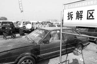 亳州男子為躲酒駕檢查竟將車開進交警大隊，交警笑稱“省事了”